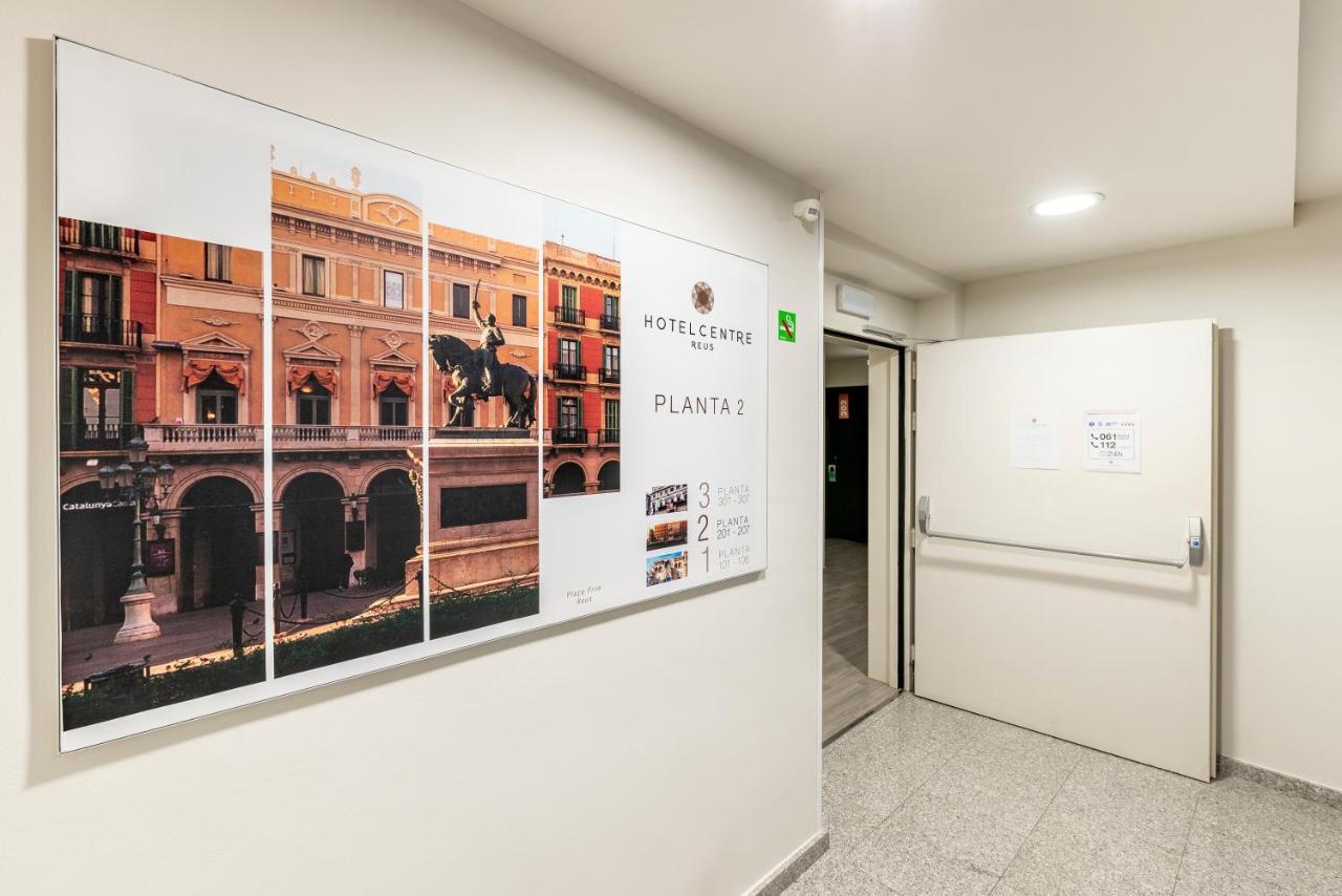Hotel Centre レウス エクステリア 写真