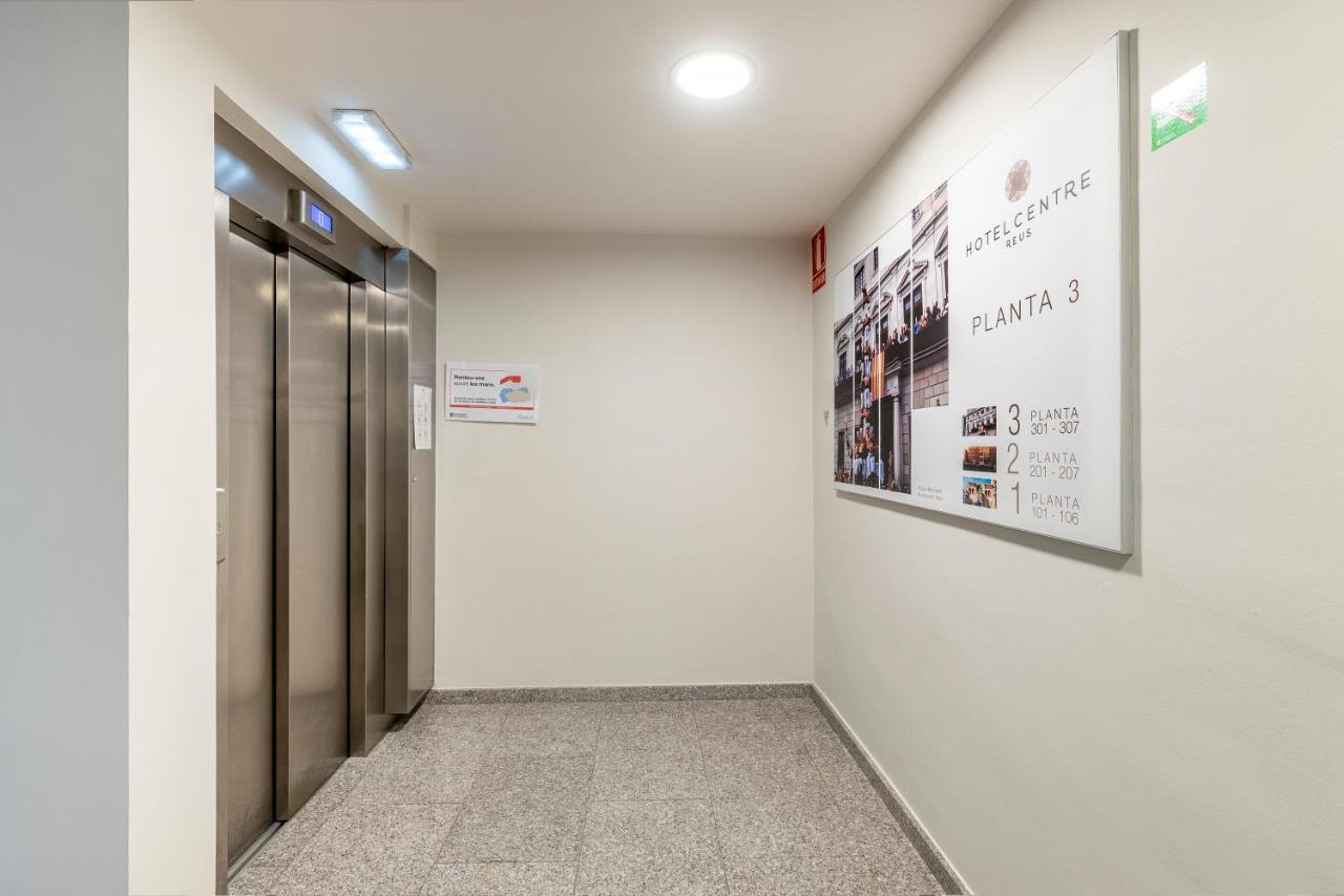 Hotel Centre レウス エクステリア 写真