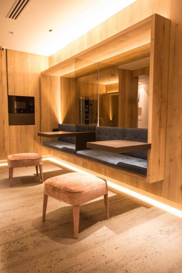 Hotel Centre レウス エクステリア 写真